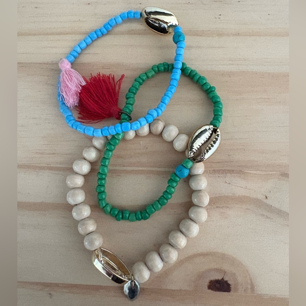 Colorful Beaded Bracelet Set with Shell Accents
